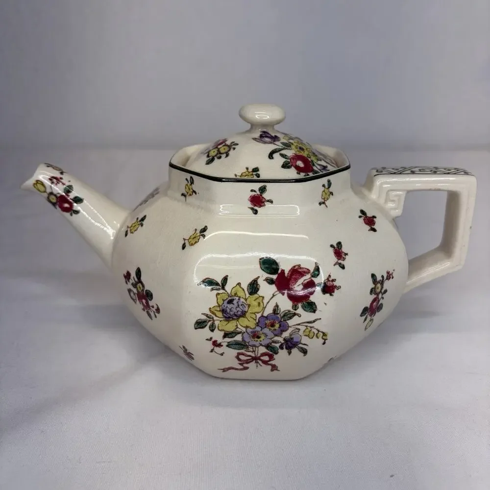 Royal Doulton England Ceramic Teapot With Lid # 23, D-3548 RN 597,783, antique